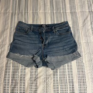 Hollister Jean shorts size 28